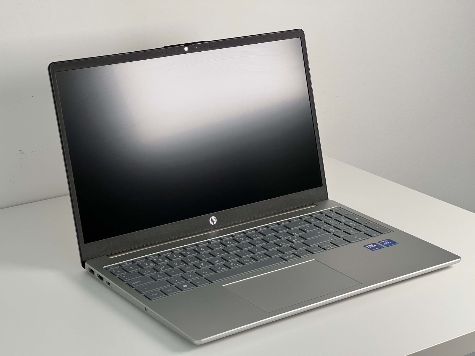 Prenosnik HP 15-fd1004np | Ultra 5 | 32 GB / Core Ultra 5 / RAM 32 GB / SSD Disk / 15,6″ FHD - slika 3