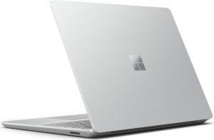Intel® Core™ i5-1035G1   1 0 GHz   Quad-Core (4C 8T)   3 6 GHz TurboBoost  16 GB LPDDR4 vgrajen (ONBOARD)  256 GB NVME SSD  31 6 cm (12 4)  Sijajni (BrightView  gloss)  na dotik  1536x1024  Intel Iris Plus Graphics  USB-C  1x USB  Bluetooth  Brez sistema (licenčna nalepka Win10P)